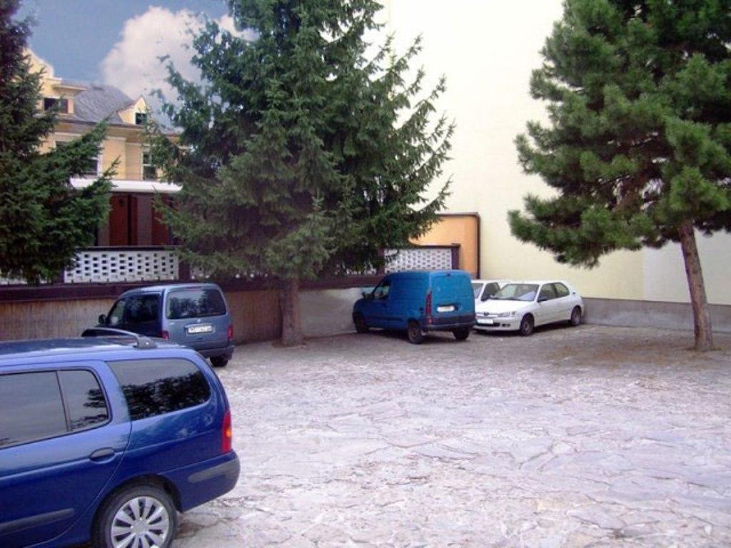 Hotel Slovan Zilina Exterior photo